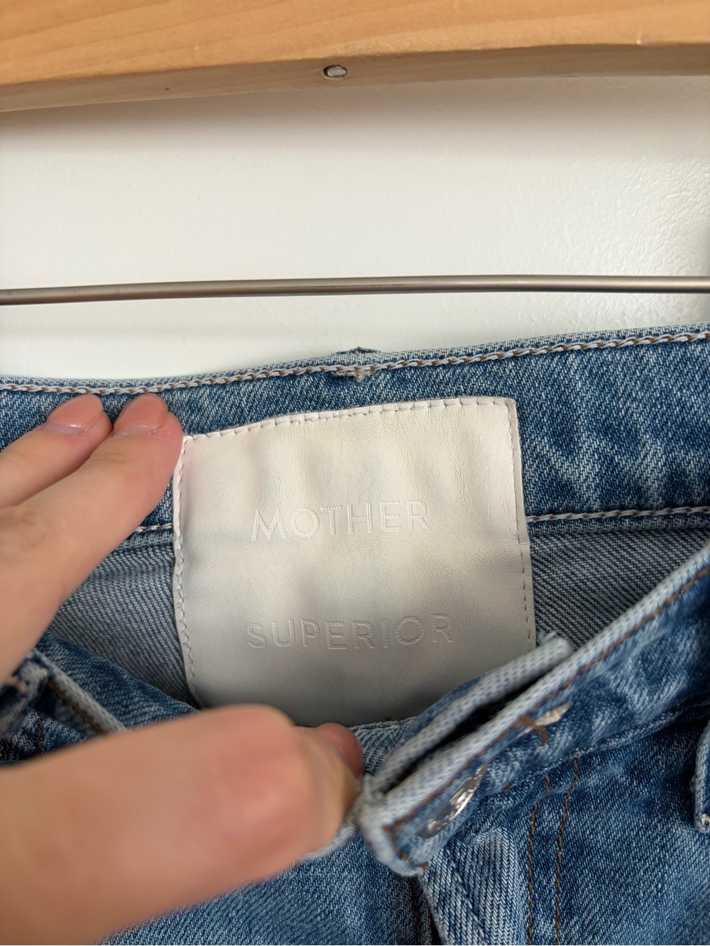 MOTHER The Hustler Ankle Fray Jeans - Picture 4 of 13